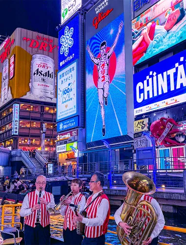 船上で楽しむプロの生演奏、ジャズボートで大阪の夜を堪能！