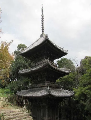 Azuchi Castle Ruins