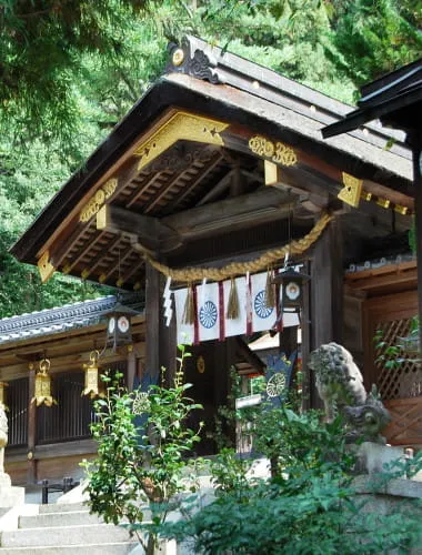枚岡神社