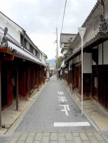 Tondabayashi Temple City