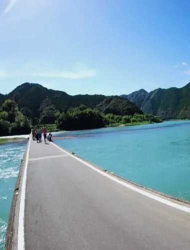 Sada's subsidence bridge