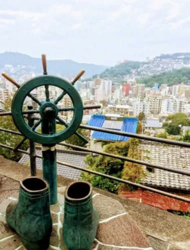 Statue of Sakamoto Ryoma