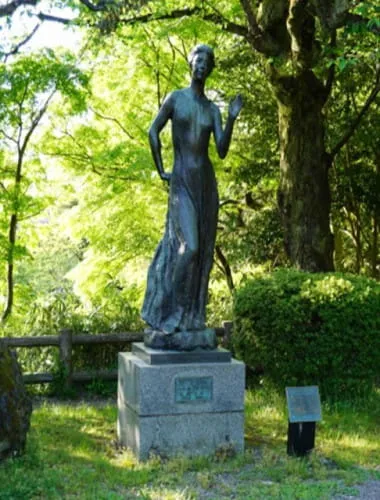 Takaoka Castle Park