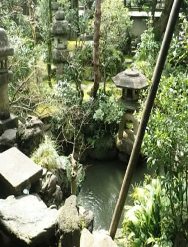 Buke yashiki District and the Nomura Family House