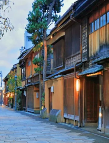 Nishi Chaya District